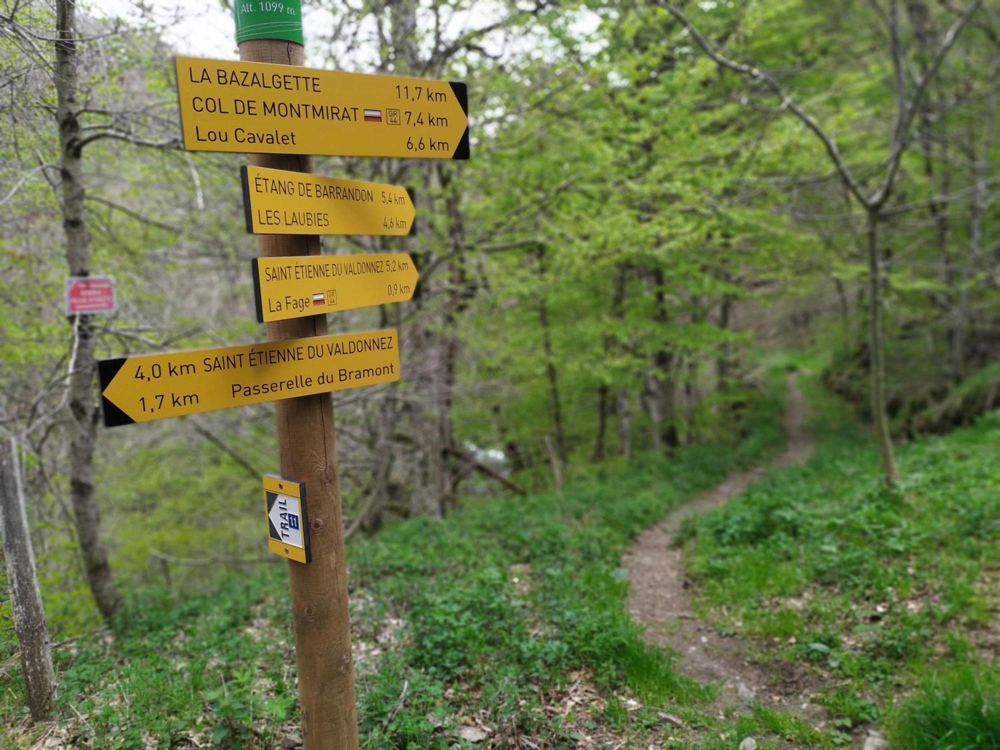 Gites La Boletiere Saint-Étienne-du-Valdonnez Zewnętrze zdjęcie
