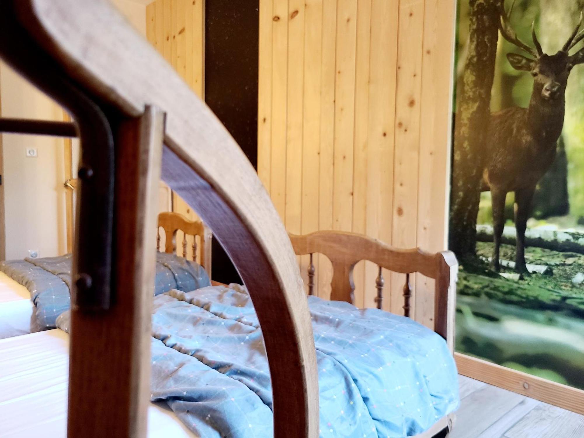 Gites La Boletiere Saint-Étienne-du-Valdonnez Pokój zdjęcie