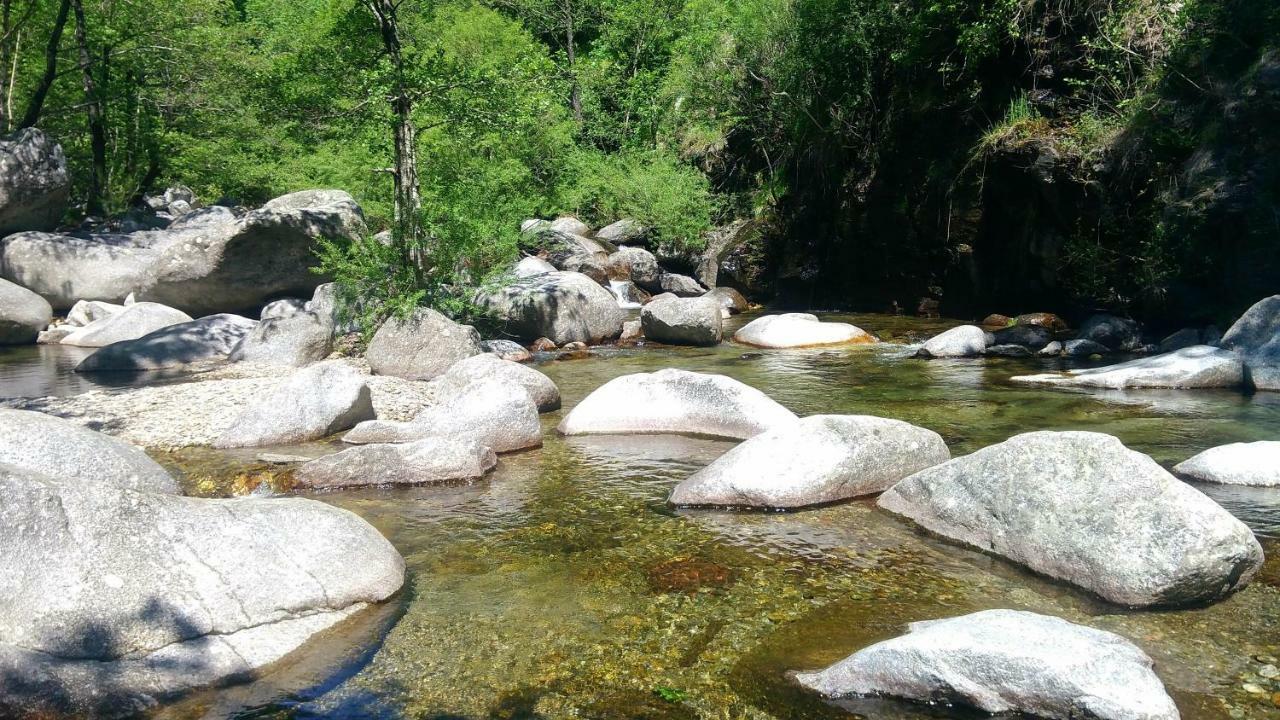 Gites La Boletiere Saint-Étienne-du-Valdonnez Zewnętrze zdjęcie